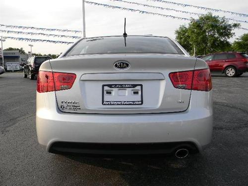 Kia Forte AWD, REAR DVD, Navigation, 3RD ROW, Mem/heat Seats Other