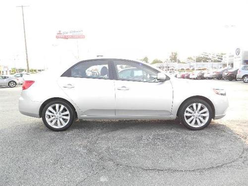 Kia Forte 2010 photo 1