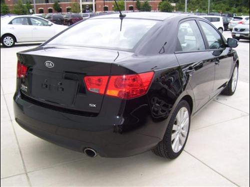 Kia Forte 2010 photo 2