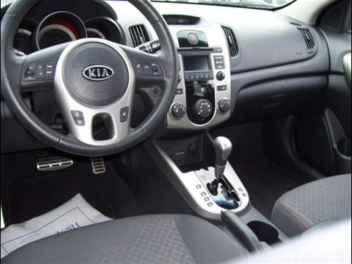 Kia Forte 2010 photo 4