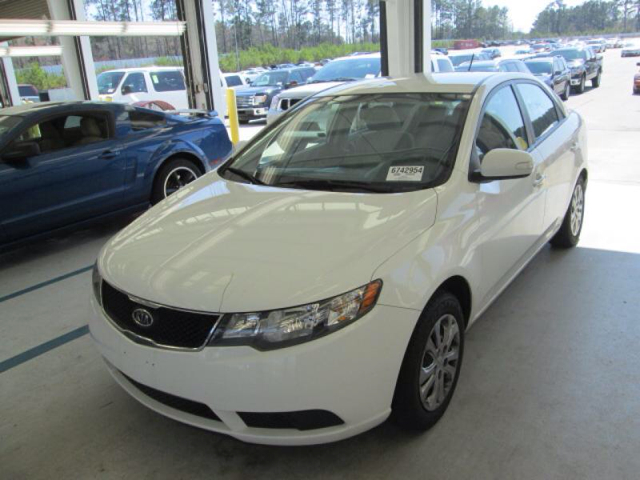 Kia Forte 2010 photo 4
