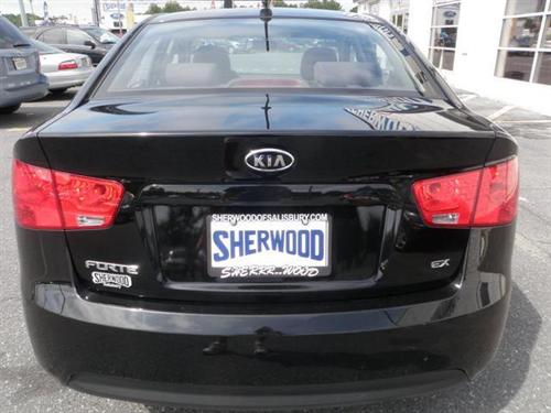 Kia Forte 2010 photo 3
