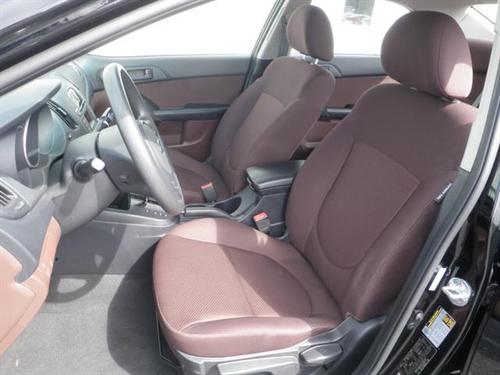 Kia Forte 2010 photo 5