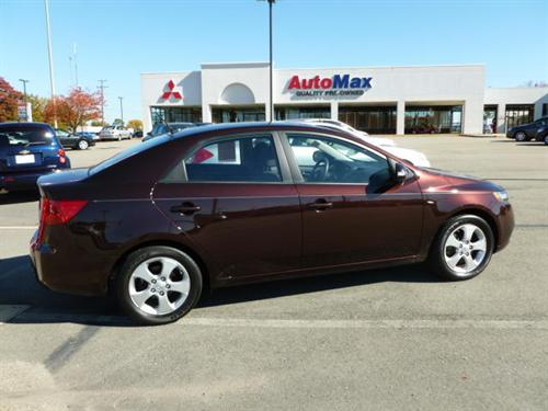 Kia Forte 2010 photo 3