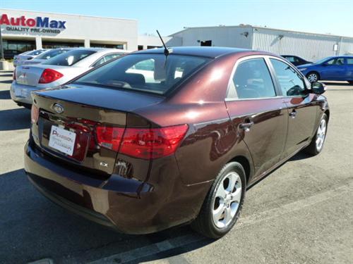 Kia Forte 2010 photo 4