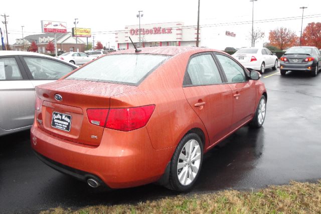 Kia Forte 2010 photo 1