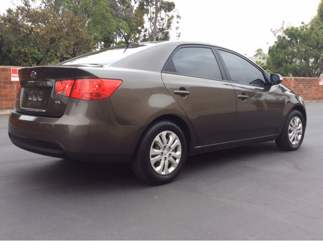 Kia Forte 2010 photo 4