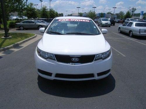 Kia Forte 2010 photo 1