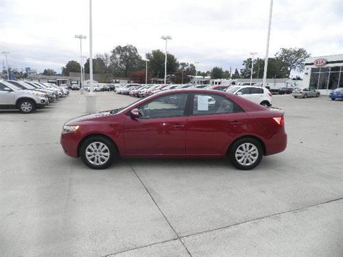 Kia Forte 2010 photo 1