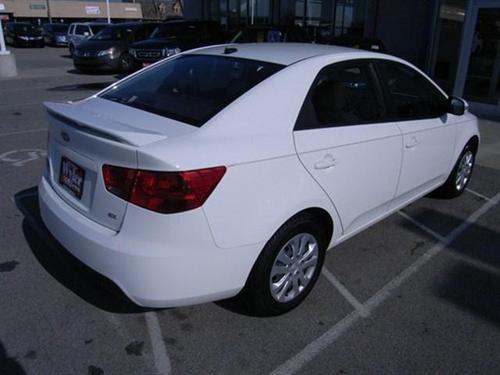 Kia Forte 2010 photo 1