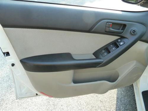 Kia Forte 2010 photo 2