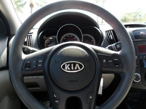 Kia Forte 2010 photo 3