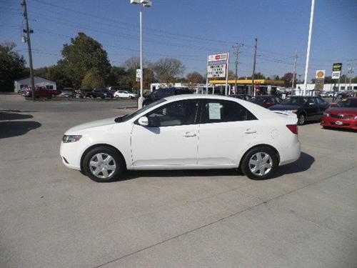 Kia Forte 2010 photo 1