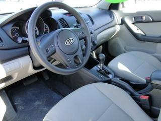 Kia Forte 2010 photo 1