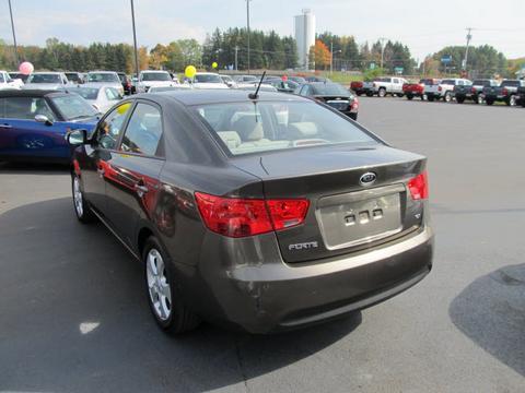 Kia Forte 2010 photo 4