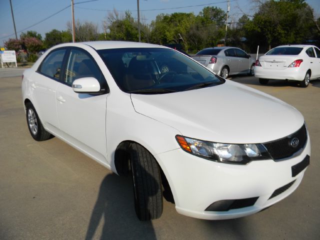 Kia Forte Open-top Sedan
