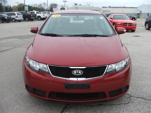 Kia Forte 2010 photo 2