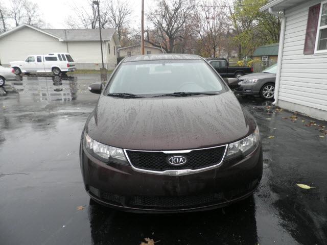 Kia Forte 2010 photo 1