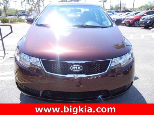Kia Forte 2010 photo 2