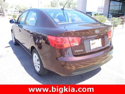 Kia Forte 2010 photo 3