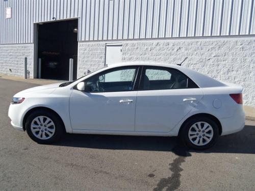 Kia Forte 2010 photo 1