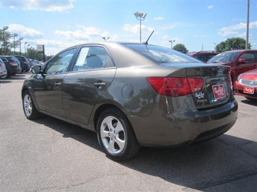 Kia Forte 2010 photo 1