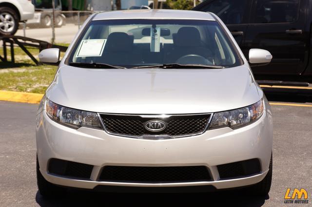 Kia Forte 2010 photo 4