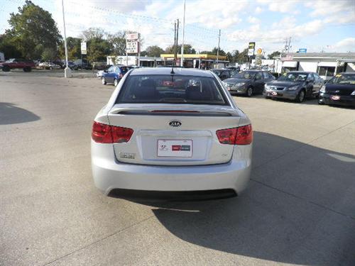Kia Forte 2010 photo 3