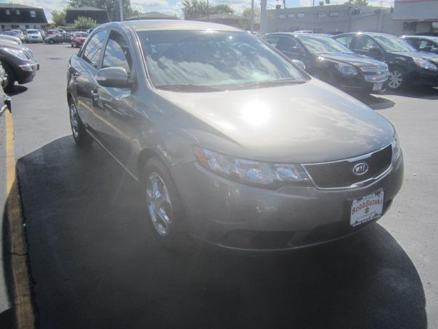 Kia Forte 2010 photo 1
