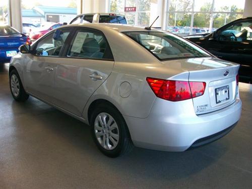 Kia Forte 2010 photo 4
