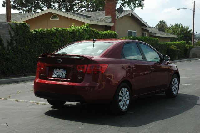Kia Forte 2010 photo 7