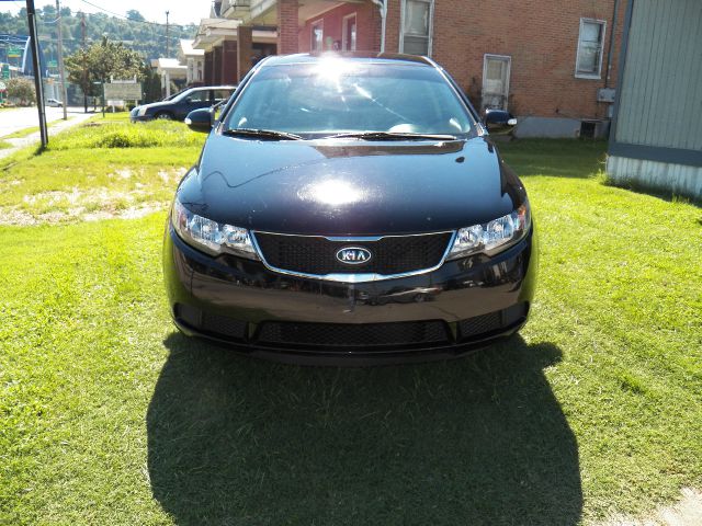 Kia Forte Open-top Sedan