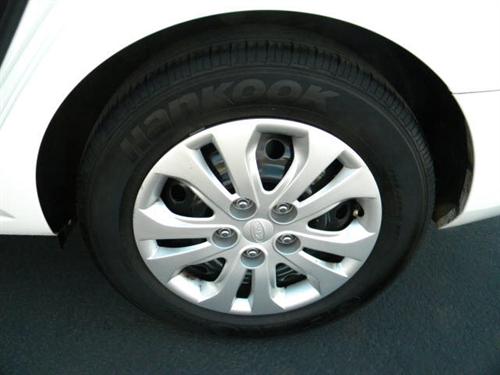 Kia Forte 2010 photo 3