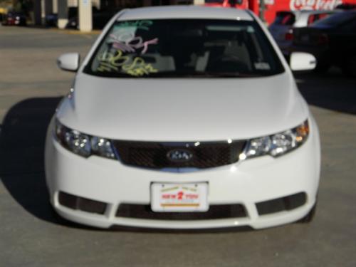 Kia Forte 2010 photo 1