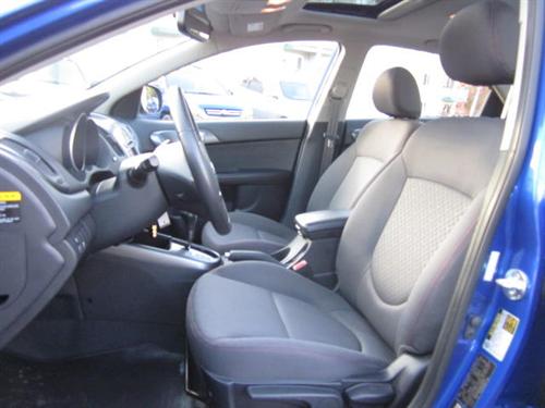 Kia Forte 2010 photo 5