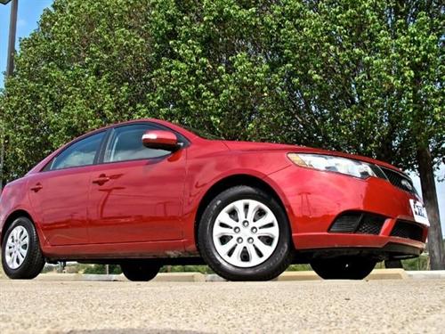 Kia Forte 2010 photo 1