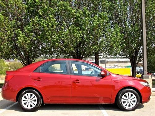 Kia Forte 2010 photo 3