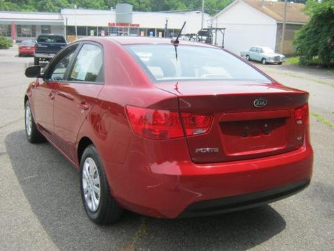 Kia Forte 2010 photo 1