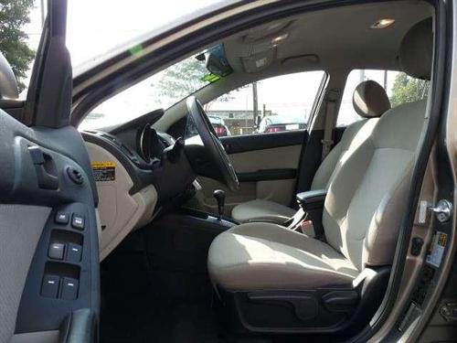 Kia Forte 2010 photo 1