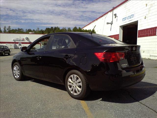 Kia Forte 2010 photo 1