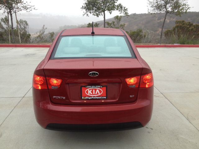 Kia Forte 2010 photo 4