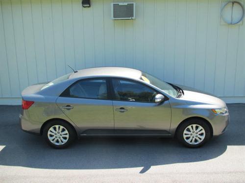 Kia Forte 2010 photo 1