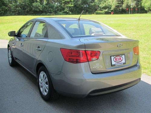 Kia Forte 2010 photo 3
