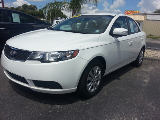 Kia Forte 2010 photo 4