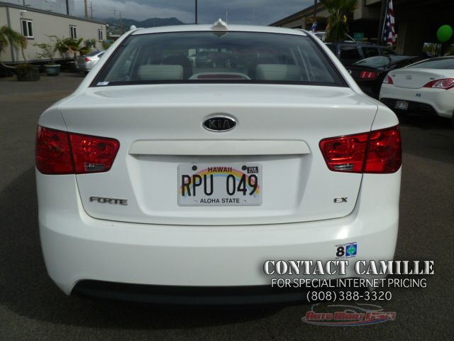 Kia Forte 2010 photo 1