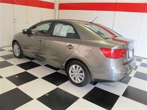 Kia Forte 2010 photo 4