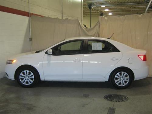 Kia Forte 2010 photo 3
