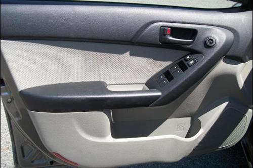 Kia Forte 2010 photo 2