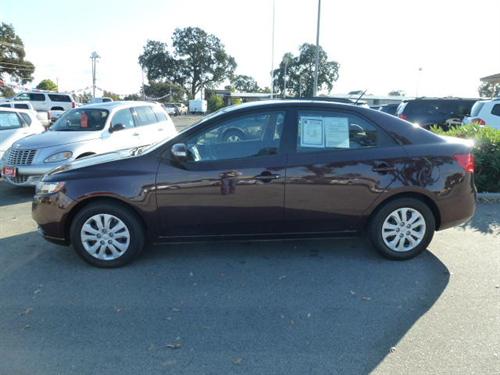 Kia Forte 2010 photo 1