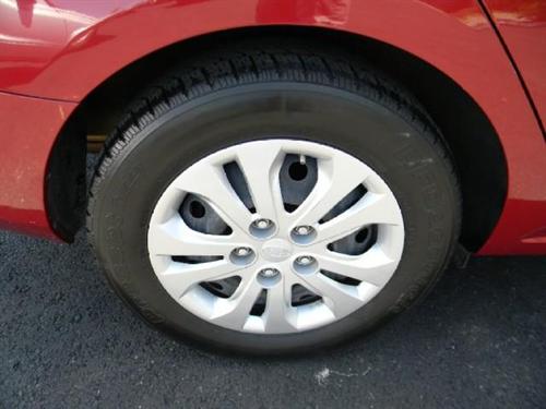 Kia Forte 2010 photo 2